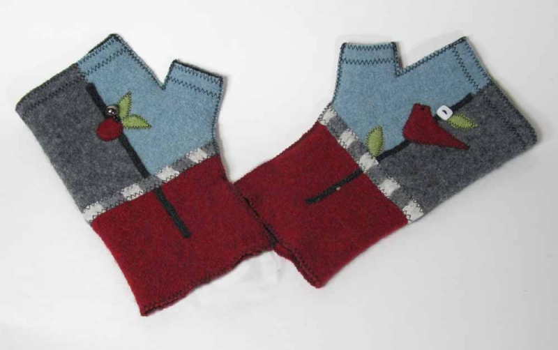 Wool Fingerless Gloves - Red Bird